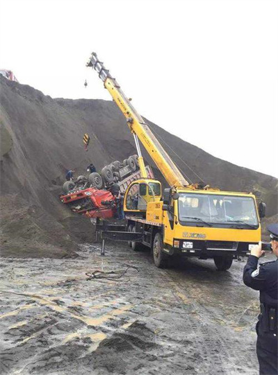 宜兴上犹道路救援